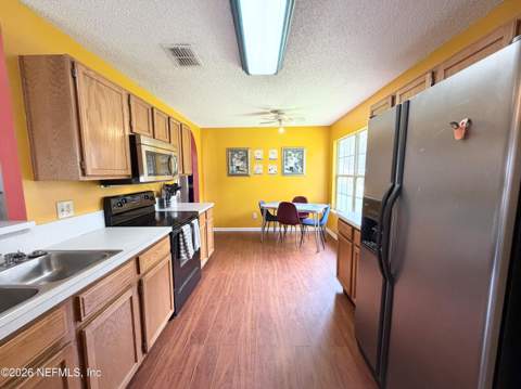 1634 Spring Oaks Lane, Jacksonville FL - photo 9 of 18
