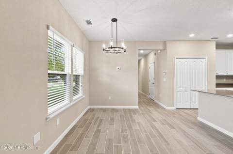 1687 Pottsburg Point Drive, Jacksonville FL - photo 10 of 53