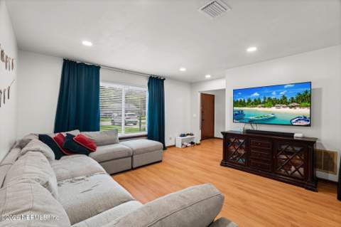 6436 Bahaia Road, Fleming Island FL - photo 8 of 56