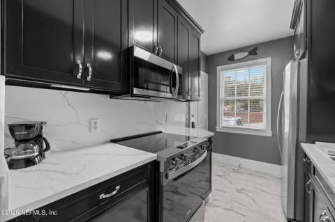 806 Cedar Street #806, Jacksonville FL - photo 8 of 40