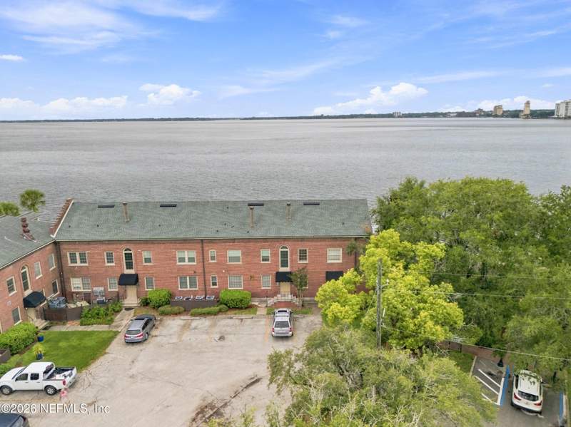 2 bedroom Condominium at 806 Cedar Street #806, The Alexandria, Jacksonville — photo 5