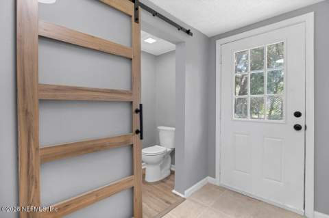 5168 Admiral Drive, Jacksonville FL - photo 17 of 32