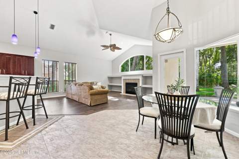 2878 Amelia Bluff Drive, Jacksonville FL - photo 16 of 90