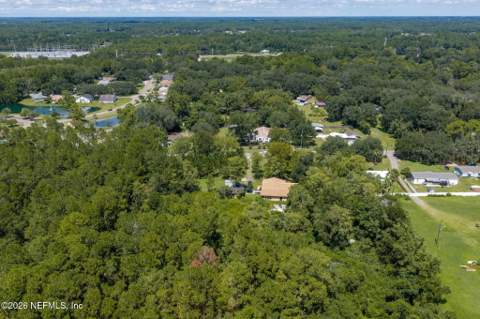 9296 Hipps Road, Jacksonville FL - photo 17 of 33