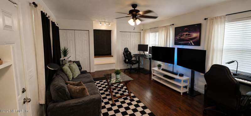 2 bedroom Single Family Residence at 423 Holiday Drive, Grandin Lake Shores, Interlachen — photo 5
