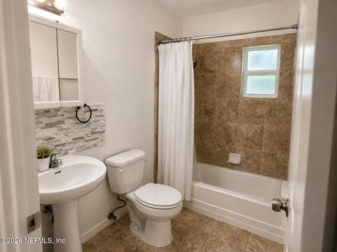 423 Holiday Drive, Interlachen FL - photo 11 of 20