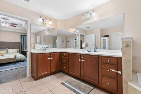11751 Wynnfield Lakes Circle, Jacksonville FL - photo 12 of 63
