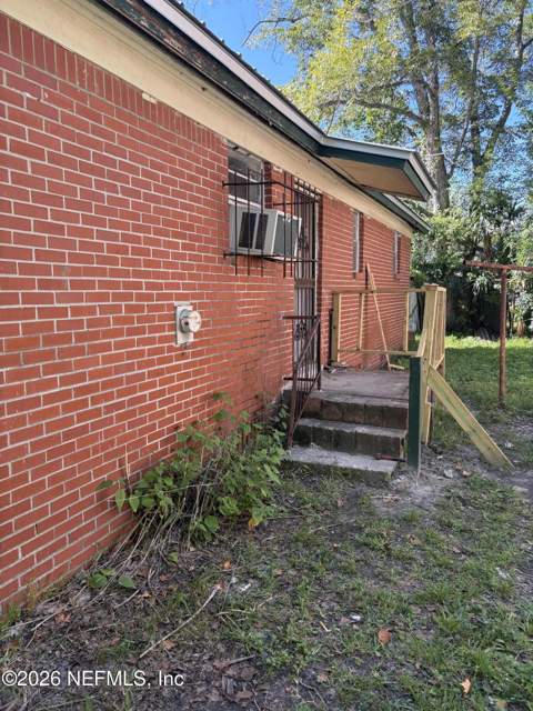 2081 Baldwin Street, Jacksonville FL - photo 6 of 15