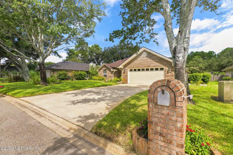 4 bedroom Single Family Residence at 13835 Softwind Trail, Marsh Sound, Jacksonville — photo 3