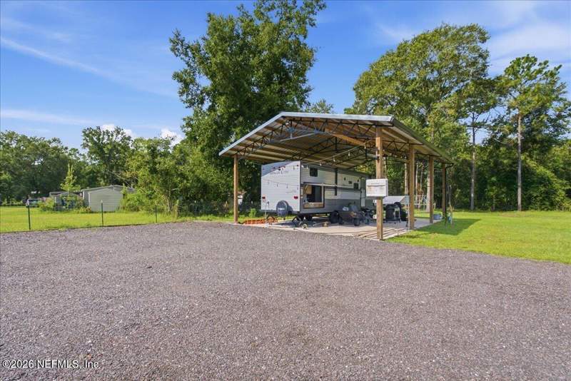 4 bedroom Single Family Residence at 1926 Friendly Place, Holly Oaks, Middleburg — photo 4