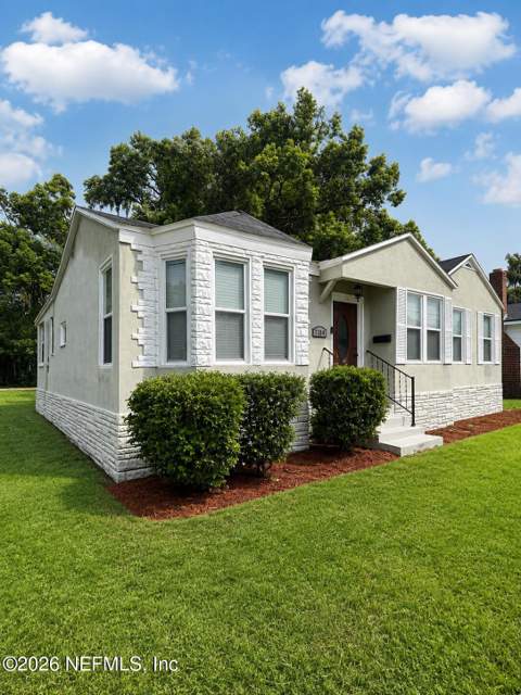 7164 W Lucky Drive, Jacksonville FL - photo 9 of 51