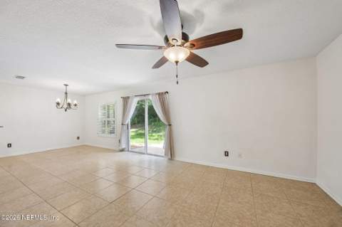 1595 Vineland Circle #B, Fleming Island FL - photo 11 of 48