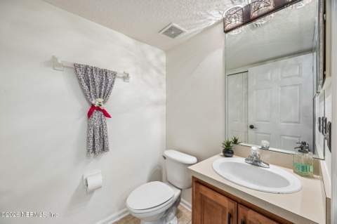 1595 Vineland Circle #B, Fleming Island FL - photo 18 of 48