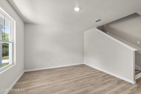 243 W 39th Street, Jacksonville FL - photo 9 of 24