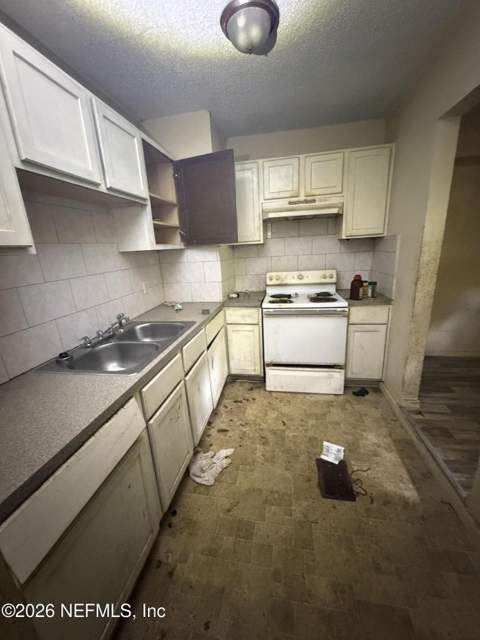 3229 Dignan Street, Jacksonville FL - photo 9 of 16