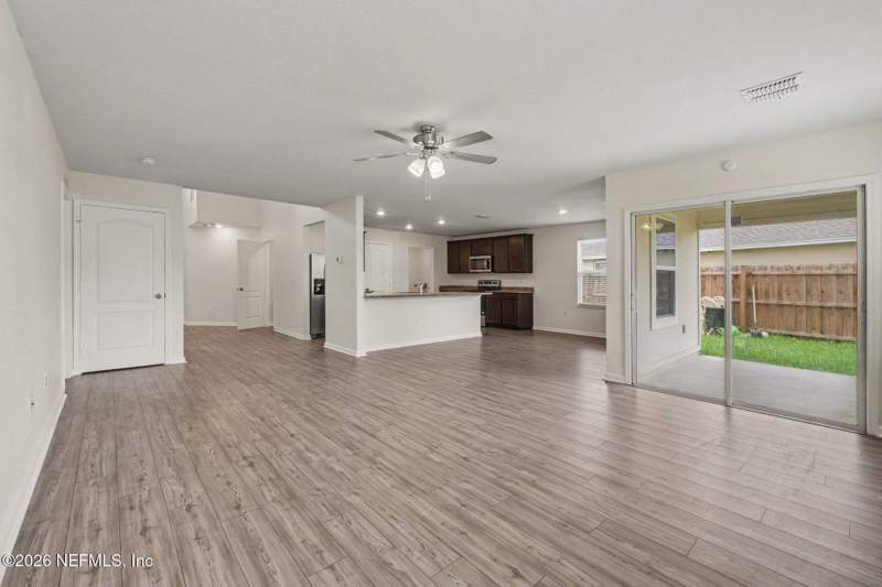 5 bedroom Single Family Residence at 5944 Crosby Lake Way, Lakes At Woodlawn, Macclenny — photo 2