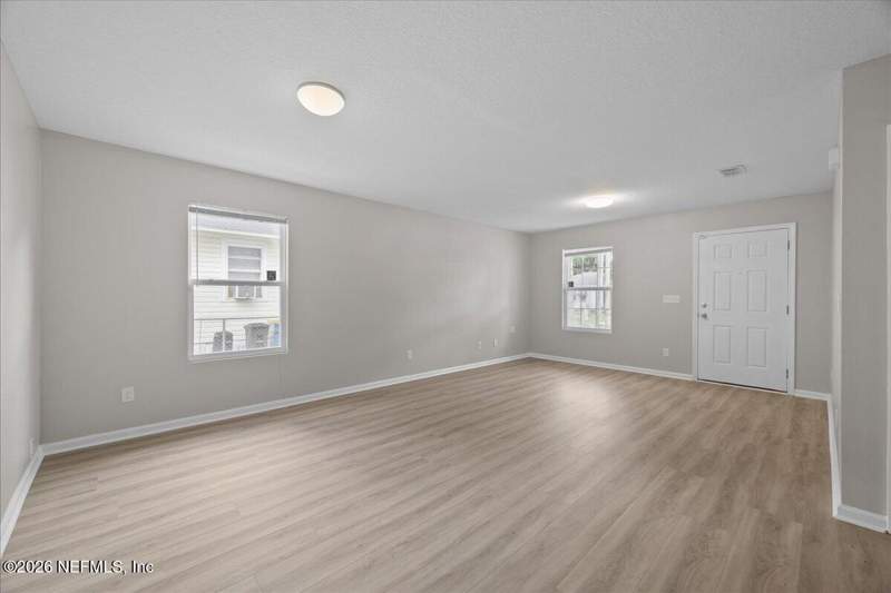 3 bedroom Single Family Residence at 916 Wayne Street, Lake Forest, Jacksonville — photo 4