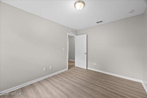 916 Wayne Street, Jacksonville FL - photo 13 of 31