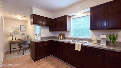 1114 Santiago Drive, Jacksonville FL - photo 10 of 23