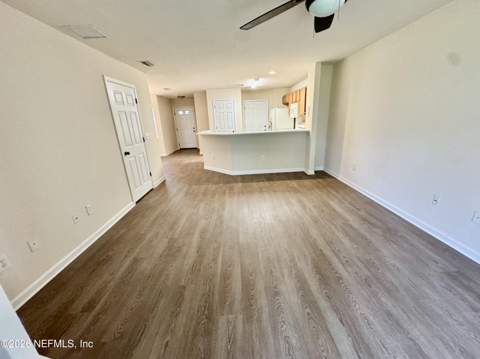 8550 Argyle Business Loop #1402, Jacksonville FL - photo 8 of 28