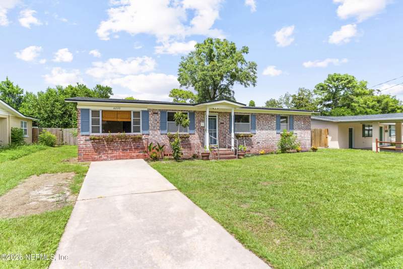 3 bedroom Single Family Residence at 6235 Pine Summit Drive, Lake Lucina, Jacksonville — photo 4