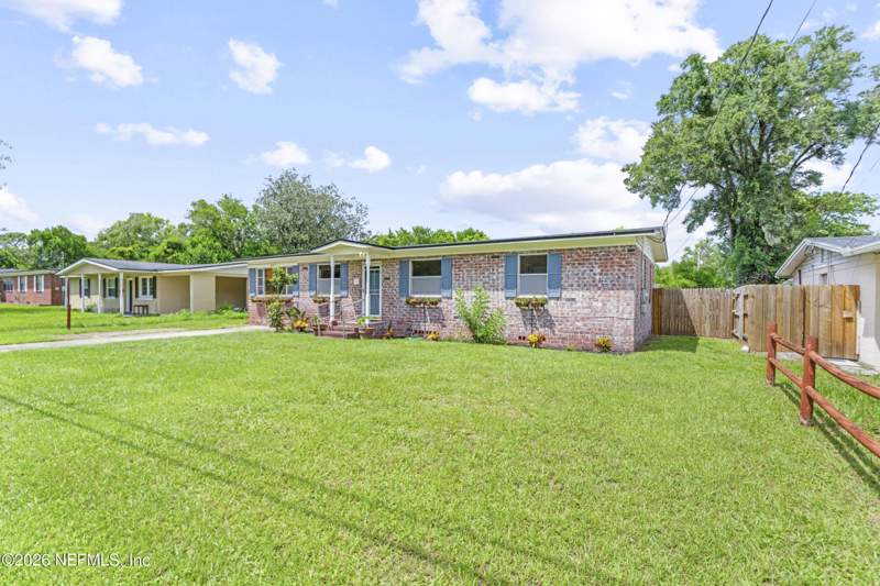 3 bedroom Single Family Residence at 6235 Pine Summit Drive, Lake Lucina, Jacksonville — photo 3