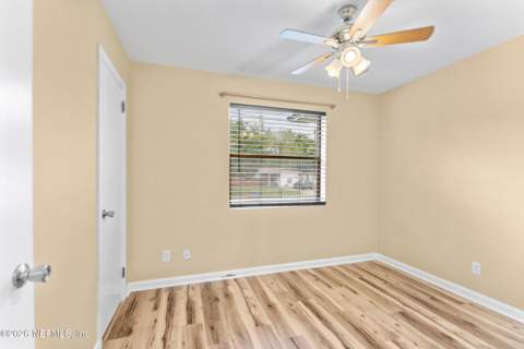 6235 Pine Summit Drive, Jacksonville FL - photo 20 of 28