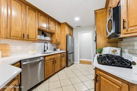 4157 Water Oak Lane, Jacksonville FL - photo 7 of 28