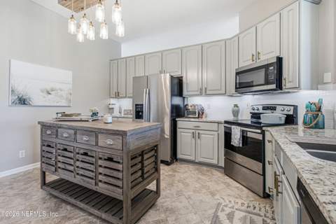 2171 Cavalry Boulevard, Jacksonville FL - photo 9 of 32