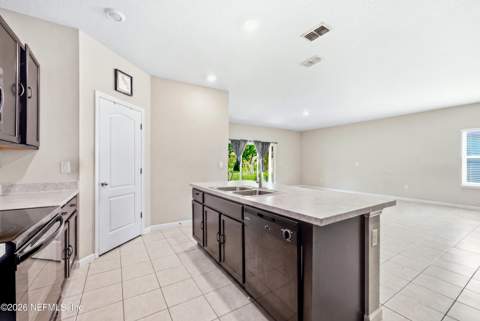 5483 Preston Bentley Drive, Jacksonville FL - photo 10 of 25