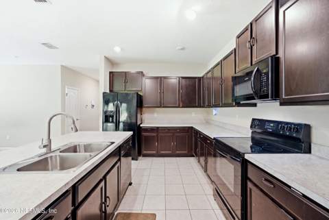 5483 Preston Bentley Drive, Jacksonville FL - photo 9 of 25