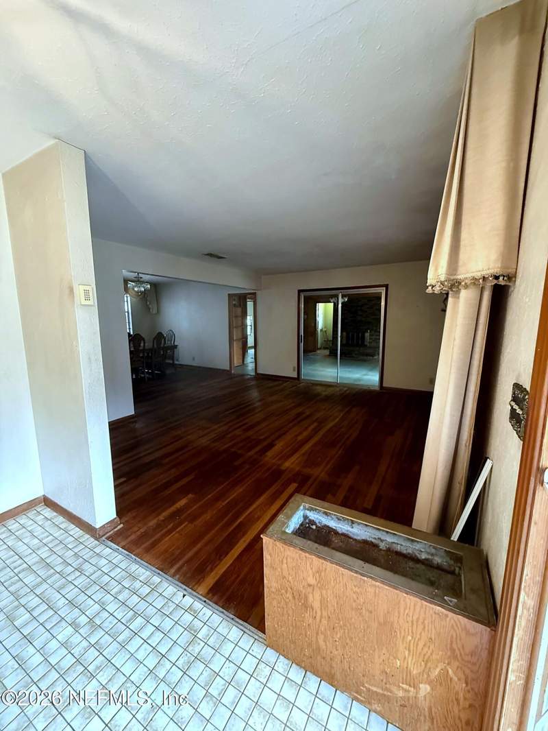 3 bedroom Single Family Residence at 5918 Lusaid Drive, Kinnard, Jacksonville — photo 3