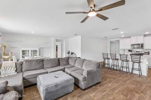 2035 Garrison Way, Green Cove Springs FL - photo 10 of 36
