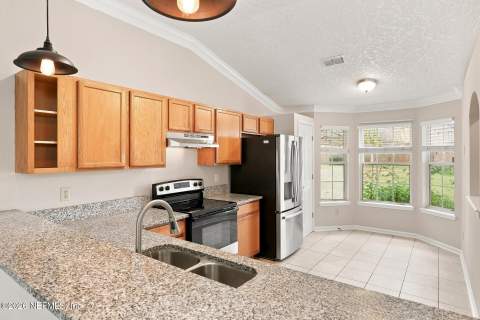 2671 Glenhaven Drive, Green Cove Springs FL - photo 8 of 22