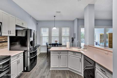 2958 Canyon Falls Drive, Jacksonville FL - photo 15 of 35