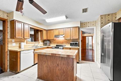 309 Devonshire Lane, Orange Park FL - photo 11 of 48