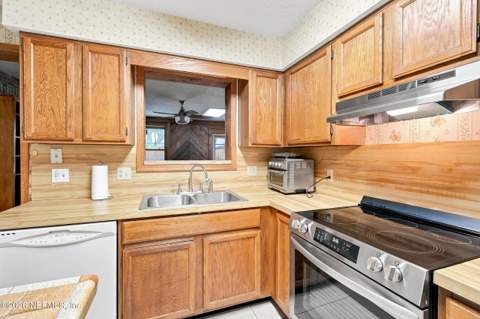 309 Devonshire Lane, Orange Park FL - photo 12 of 48