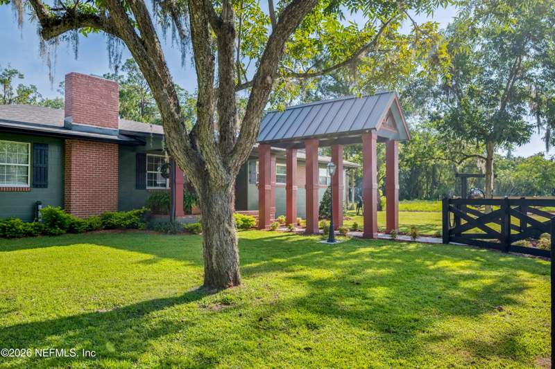 3 bedroom Single Family Residence at 675 W Madison Street, Gaskins Add To Strk, Starke — photo 3
