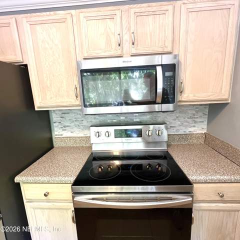 2043 Dunsford Terrace #26, Jacksonville FL - photo 7 of 15