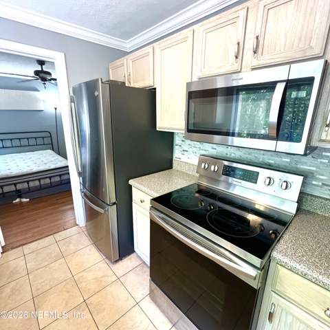 2043 Dunsford Terrace #26, Jacksonville FL - photo 8 of 15