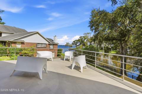 715 Rio Lindo Drive, Jacksonville FL - photo 7 of 74