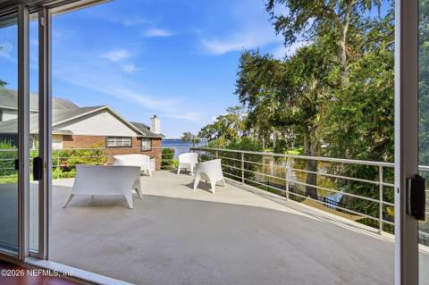 715 Rio Lindo Drive, Jacksonville FL - photo 23 of 74