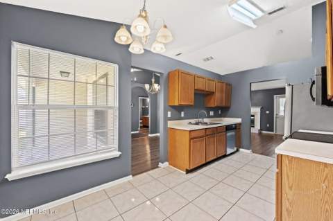 608 Abbey Court, Orange Park FL - photo 12 of 27