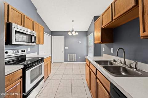 608 Abbey Court, Orange Park FL - photo 14 of 27