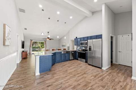 2500 Cedar Trace Drive, Jacksonville FL - photo 8 of 40