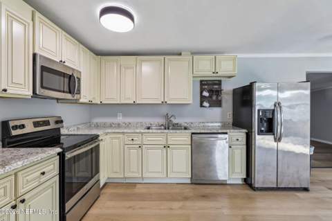 1102 Walnut Street, Green Cove Springs FL - photo 15 of 30