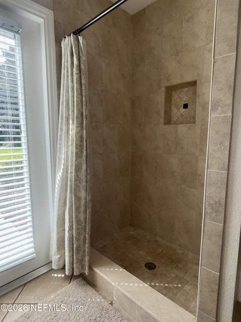 14698 Starratt Creek Drive, Jacksonville FL - photo 22 of 37