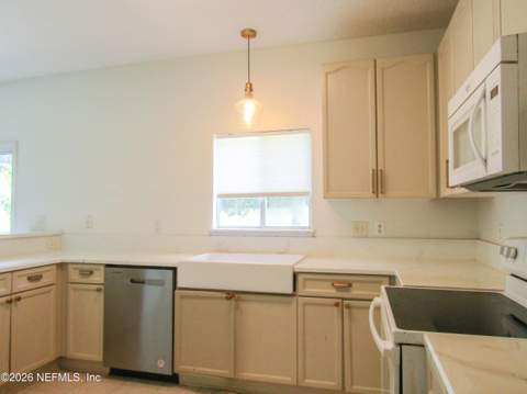 2349 Cherokee Cove Trail, Jacksonville FL - photo 13 of 31