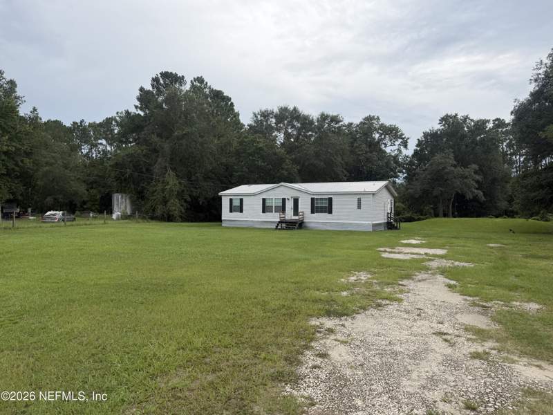 3 bedroom Manufactured Home at 4795 Dandelion Street, Jacksonville South, Middleburg — photo 2