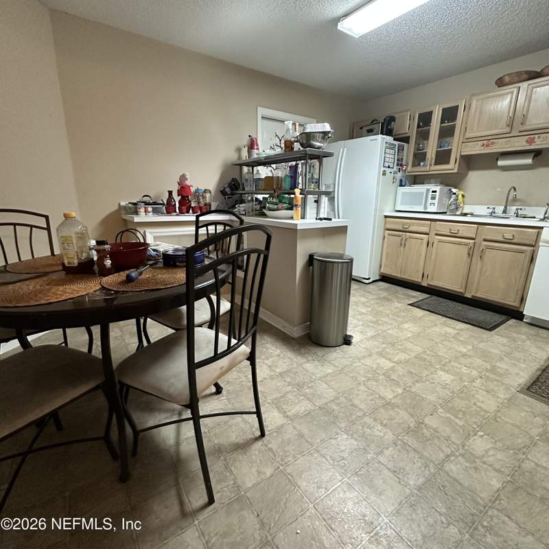 3 bedroom Single Family Residence at 2830 W Lantana Lakes Drive, Lantana Lakes, Jacksonville — photo 3